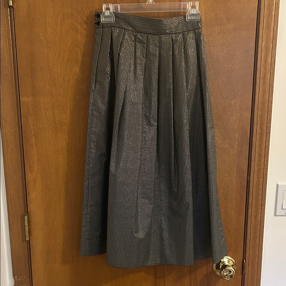 Vintage Talbots Elegant Long Black Pleated Fancy Skirt Size 8P